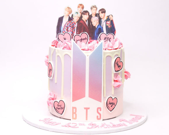 A BTS themed birthday cake 🎂🎤 (they're... - Storm in a teacup | Facebook