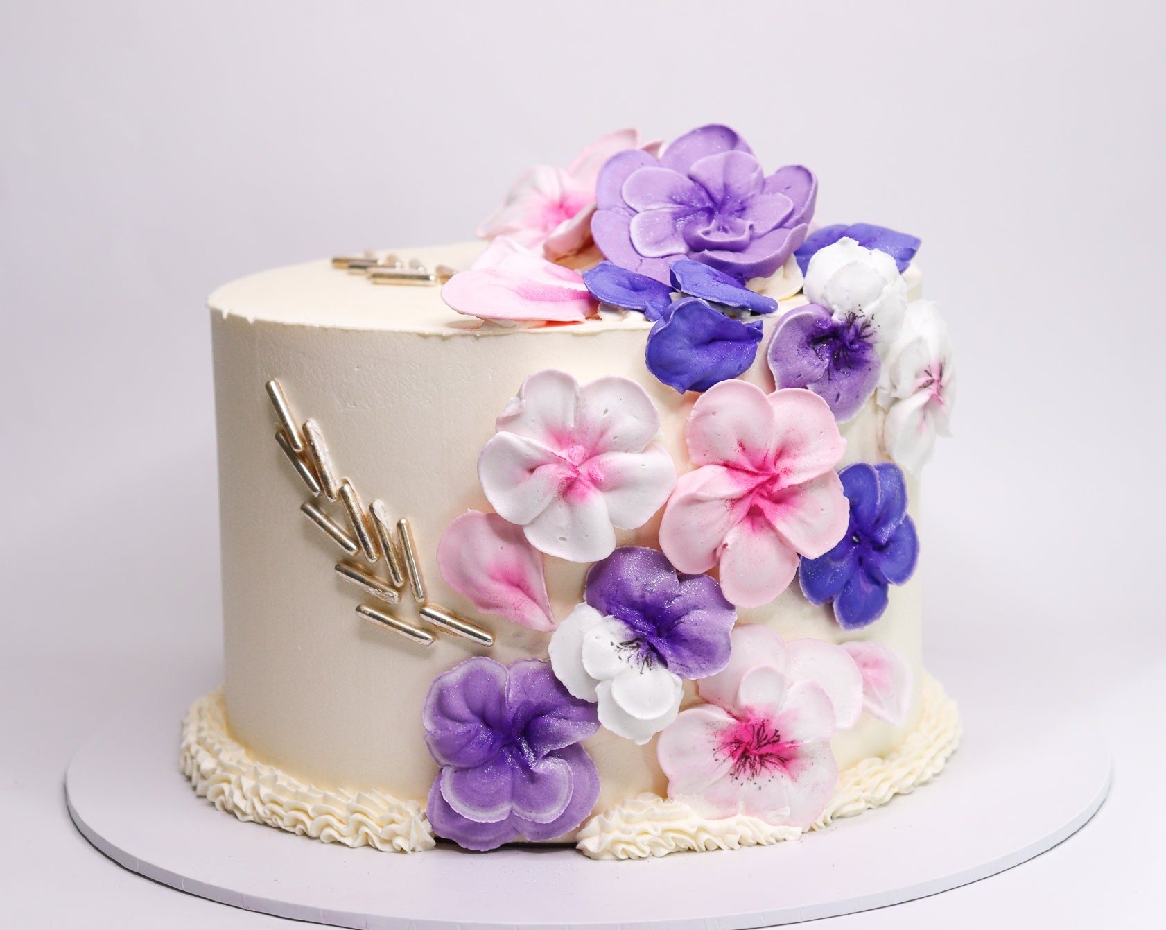 Buttercream Flower Cake: Step-By-Step Tutorial & Recipe
